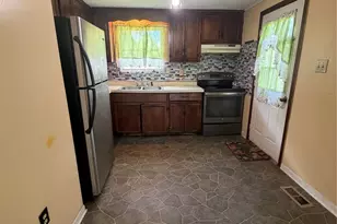 133 Mill St, Chester, SC 29706 - Photo 2