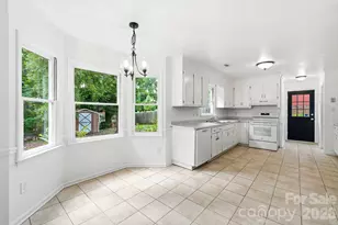 2819 Royal Ridge Ln, Charlotte, NC 28212 - Photo 18
