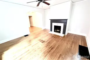 2523 Cranbrook Ln, Charlotte, NC 28207 - Photo 2