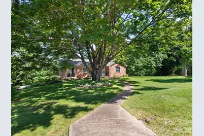 147 W Oakview Road, Asheville, NC 28806 - Photo 2