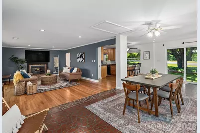 147 W Oakview Road, Asheville, NC 28806 - Photo 8