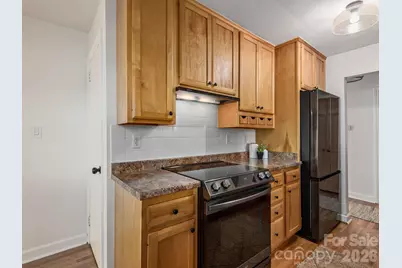 147 W Oakview Road, Asheville, NC 28806 - Photo 12