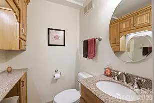 1300 Queens Rd, Charlotte, NC 28207 - Photo 10
