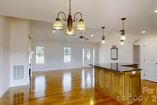 4240 Hunter Rhyne Rd, Lincolnton, NC 28092 - Photo 2