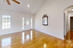 4240 Hunter Rhyne Rd, Lincolnton, NC 28092 - Photo 4
