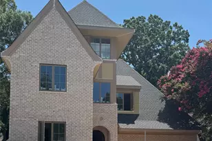 2221 Westminster Pl, Charlotte, NC 28207 - Photo 2