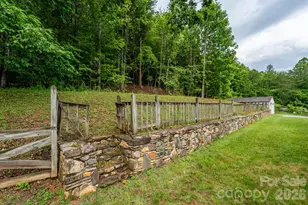 302 Sprinkle Branch Rd, Marshall, NC 28753 - Photo 14