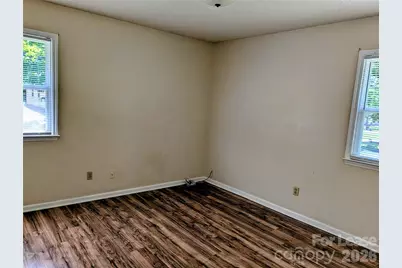 354 Harrill Street, Statesville, NC 28677 - Photo 6
