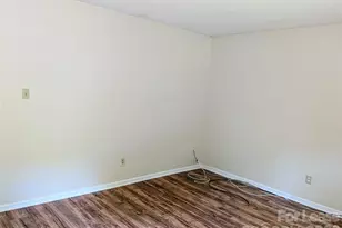 354 Harrill St, Statesville, NC 28677 - Photo 2