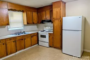 354 Harrill St, Statesville, NC 28677 - Photo 4