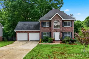 1737 9th St Pl SE, Hickory, NC 28602 - Photo 1