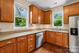 25 Houston St, Asheville, NC 28801 - Photo 10