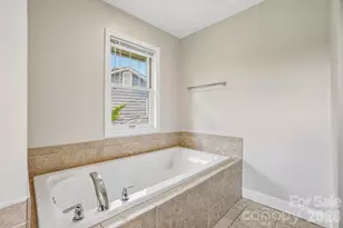 25 Houston St, Asheville, NC 28801 - Photo 16