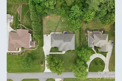 1705 29th Avenue Place NE, Hickory, NC 28601 - Photo 36