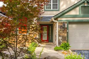 99 Ridgetop Cir, Brevard, NC 28712 - Photo 2