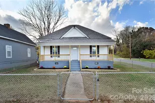 1204 4th St, Statesville, NC 28677 - Photo 1