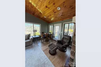 236 Robinwood Circle NE, Lenoir, NC 28645 - Photo 18