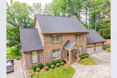 236 Robinwood Circle NE, Lenoir, NC 28645 - Photo 2
