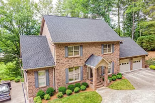 236 Robinwood Cir NE, Lenoir, NC 28645 - Photo 2