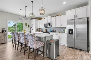 2334 Waverly Dr, Monroe, NC 28112 - Photo 2