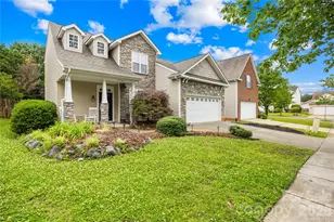 17327 Newlands Corner Ln, Charlotte, NC 28277 - Photo 2