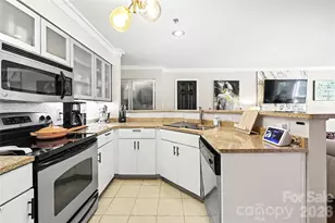 517 N Graham St, Charlotte, NC 28202 - Photo 10