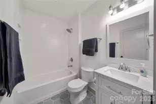 10 6th St, Asheville, NC 28804 - Photo 22