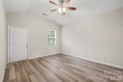 635 Johns Lane, Gastonia, NC 28052 - Photo 4