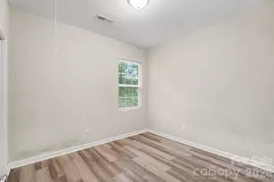 635 Johns Ln, Gastonia, NC 28052 - Photo 10