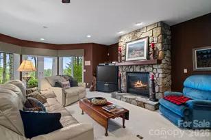 209 Pineholt Ln, Flat Rock, NC 28731 - Photo 28