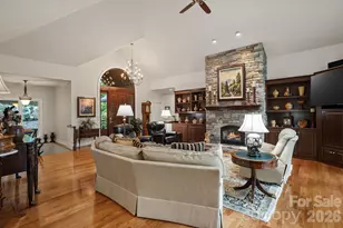 209 Pineholt Ln, Flat Rock, NC 28731 - Photo 10