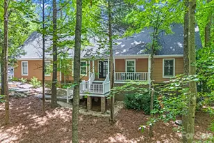 13 Bald Eagle Rd, Lake Wylie, SC 29710 - Photo 2