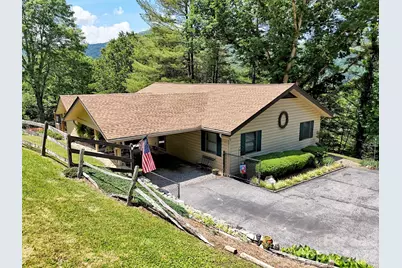 72 Sanctuary Road, Maggie Valley, NC 28751 - Photo 2