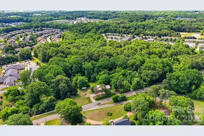 1321 Mecklenburg Highway, Mooresville, NC 28115 - Photo 2