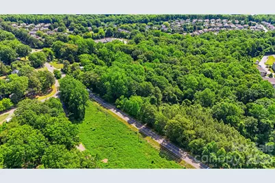 1321 Mecklenburg Highway, Mooresville, NC 28115 - Photo 14
