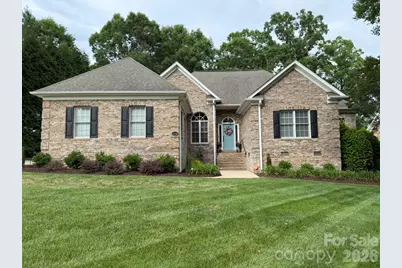 914 Players Ridge Road, Hickory, NC 28601 - Photo 1