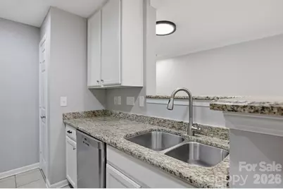3921 Picasso Court, Charlotte, NC 28205 - Photo 10