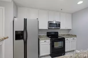 3921 Picasso Court, Charlotte, NC 28205 - Photo 10