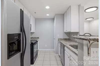 3921 Picasso Court, Charlotte, NC 28205 - Photo 8