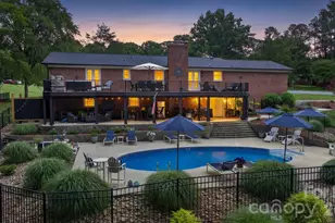 301 Pinecroft Ln, Spencer, NC 28159 - Photo 2