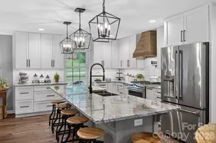 301 Pinecroft Ln, Spencer, NC 28159 - Photo 6