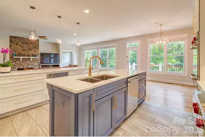 201 Skytop Farm Lane, Hendersonville, NC 28791 - Photo 4