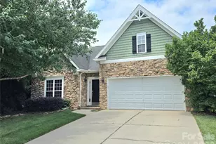 4405 Squirrel Trail Ln, Charlotte, NC 28269 - Photo 1