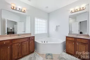 4405 Squirrel Trail Ln, Charlotte, NC 28269 - Photo 24