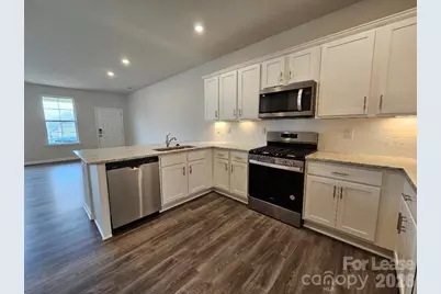 5416 Kinsbridge Drive, Charlotte, NC 28227 - Photo 2