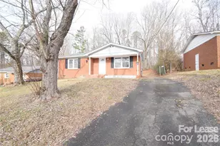 924 Edgegreen Dr, Charlotte, NC 28217 - Photo 34
