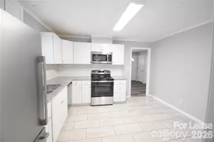 924 Edgegreen Dr, Charlotte, NC 28217 - Photo 6