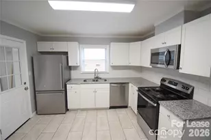 924 Edgegreen Dr, Charlotte, NC 28217 - Photo 4