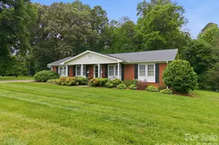 805 Pine Hill Dr, Salisbury, NC 28146 - Photo 4