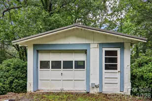 677 Mt Olivet Rd, Zirconia, NC 28790 - Photo 28